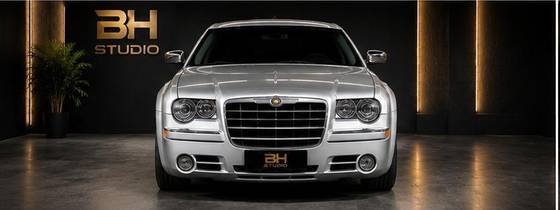 CHRYSLER 300 C 5.7 HEMI SEDAN V8 16V GASOLINA 4P AUTOMÁTICO CHRYSLER 300 C 5.7 HEMI SEDAN V8 16V GASOLINA 4P AUTOMÁTICO